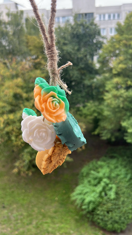 Hülyet Naturèl ✨
Handgemachte Duftseife
🌸 %100 El Yapımı | Natürlich | Dekoratif